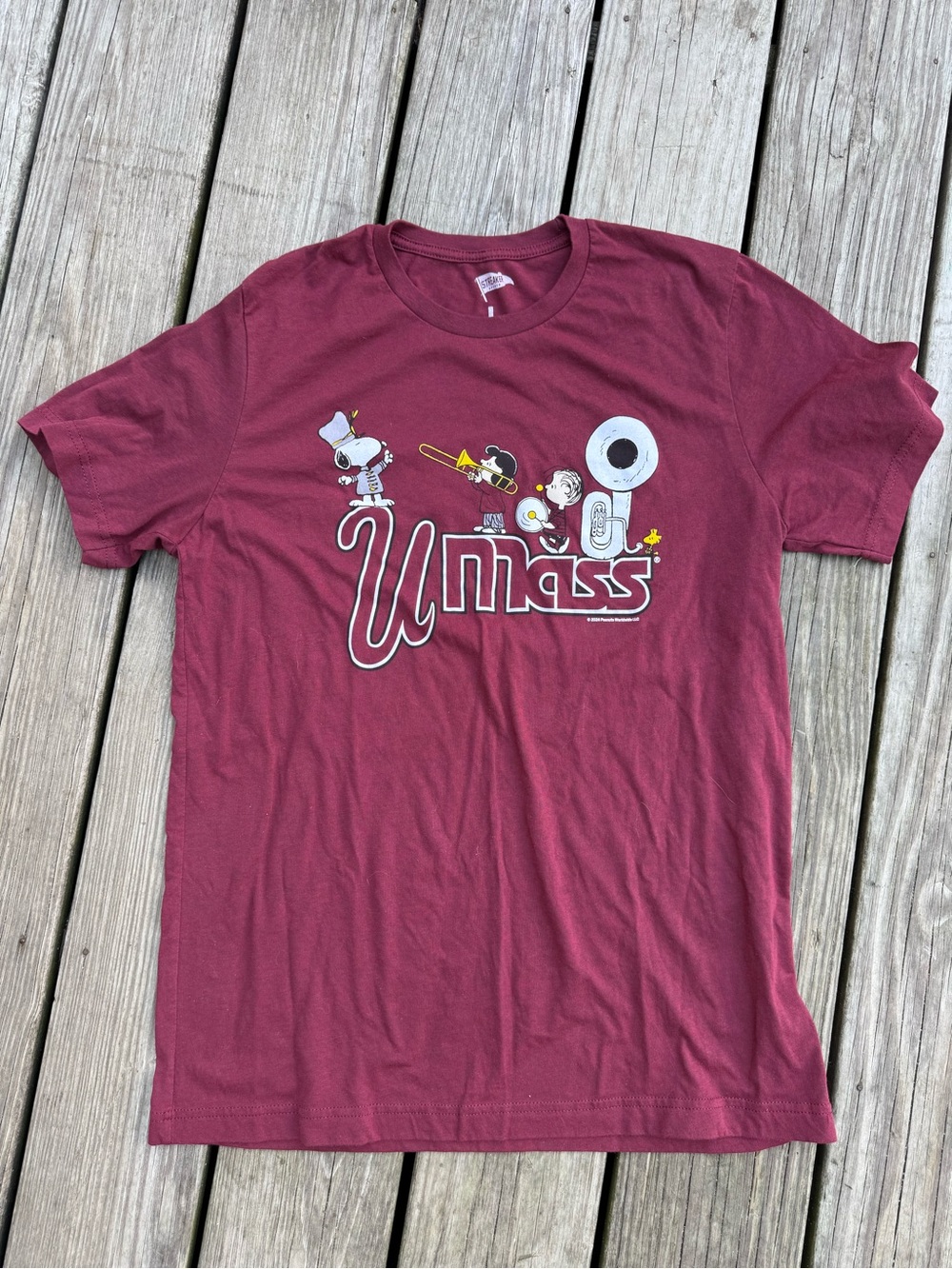 UMass Maroon Graphic Band T-Shirt